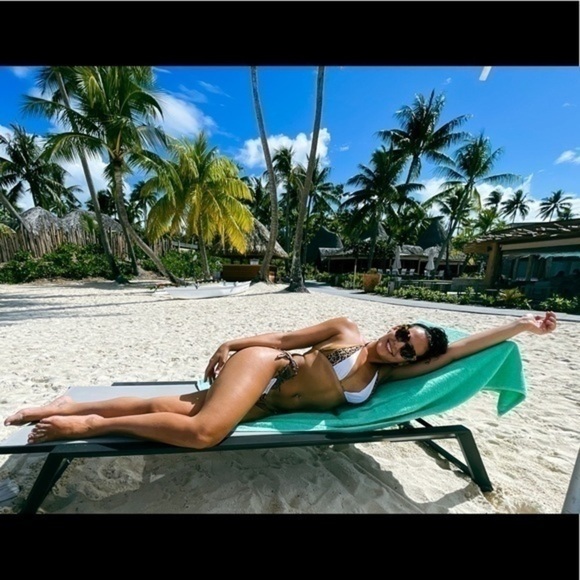 Color block white and leopard bikini top and bottom Size Large - Picture 1 of 12